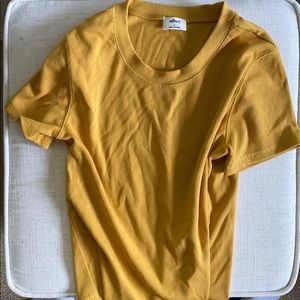 Aritiza mustard yellow T-shirt